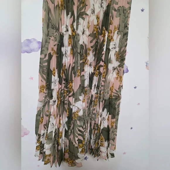 MANGO Floral Print Dress - Picture 9 of 16